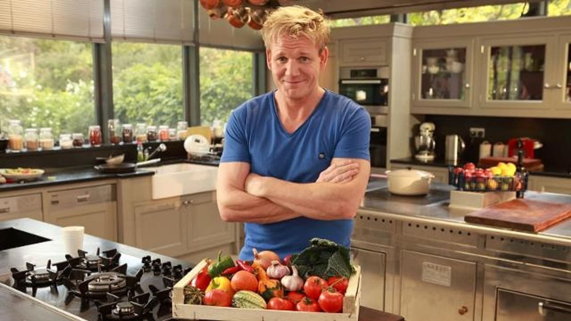 Gordon Ramsay's Home Cooking background