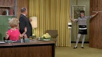 Episode 14 Lucy's Substitute Secretary