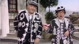 Episode 4 Episode 4 : The Two Ronnies Christmas Special 1981