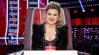 Episode 1 The Blind Auditions Season Premiere