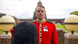 Episode 1 The Queen's Guards: On Her Majesty's Service