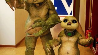 Episode 2 Revenge of the Slitheen: Part Two