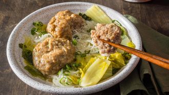 Episode 19 Chinese Noodles and Meatballs