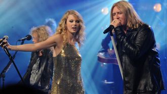 Episode 32 Def Leppard and Taylor Swift